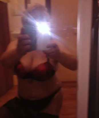 Яна, 46 лет, 4 размер груди